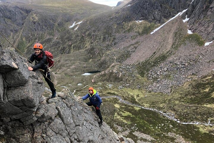 Cairngorms Ridge Scrambling: Private Guided Full-Day Mountaineering from Aviemore