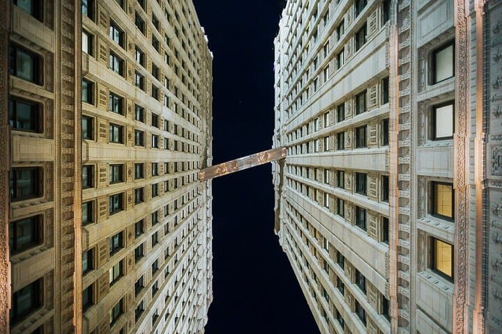Inside Chicago's Loop: Private Architecture Walking Tour of Historic Skyscrapers