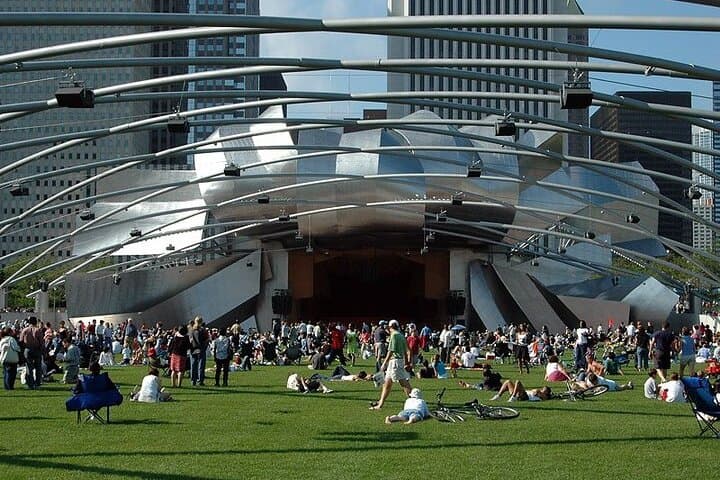 Chicago Downtown Walking Tour — Private All-Inclusive Highlights photo 6