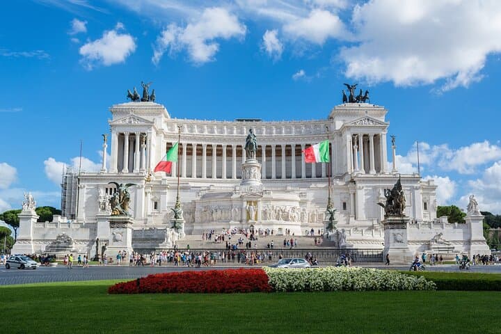 Private Transfer San Marino to Rome with Stops in Assisi or San Leo photo 3