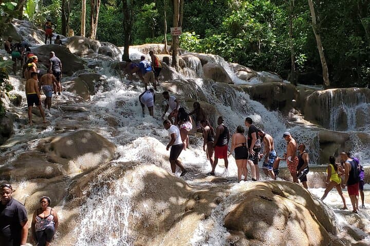 Dunns River Falls and Ocho Rios Shopping Day Trip from Montego Bay