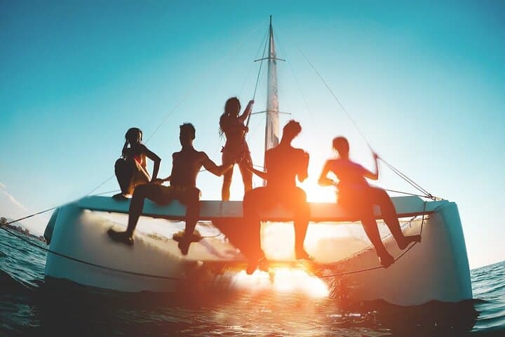 Private Sunset Catamaran Cruise in Mauritius: Sundowners, Snorkel & Dinner photo 5