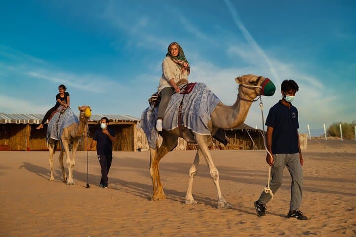 Dubai Desert Hot-Air Balloon Sunrise: Balloon Flight, Breakfast & Desert Activities photo 2