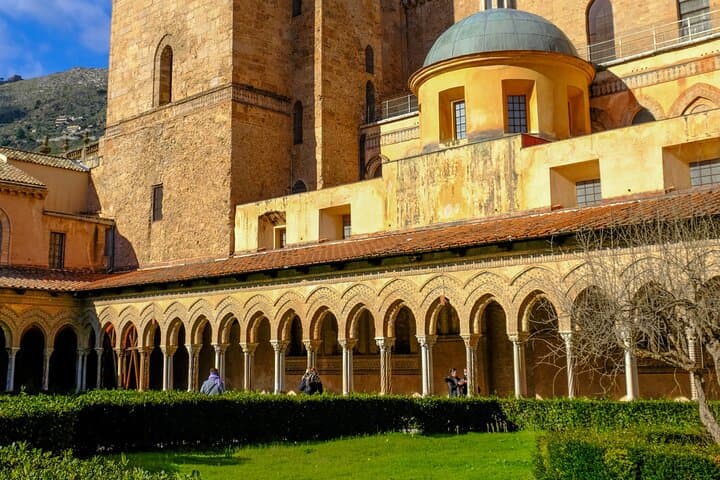 Private 4-Hour Architectural Tour of Palermo and Monreale photo 2