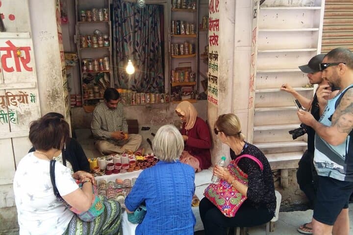 Morning Heritage Cycle Tour of Jaipur: Markets, Temples & Artisans photo 4