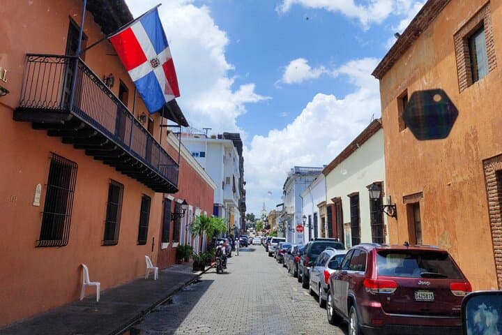 VIP Full-Day Santo Domingo: Colonial Zone, Los Tres Ojos & Columbus Lighthouse