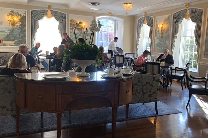 Private Colonial Williamsburg Breakfast: Before-and-After Restoration Experience photo 2