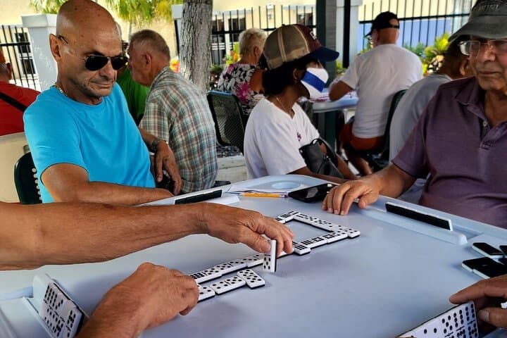 Little Havana Food & Culture Walking Tour — Calle Ocho Eats and History photo 2