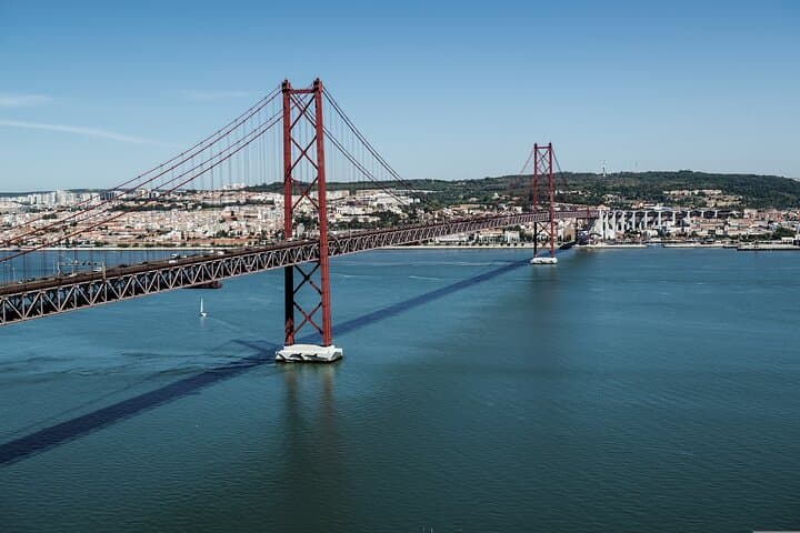Private Transfer From Lagos to Lisbon — 3-Hour Direct Ride with Sightseeing photo 5