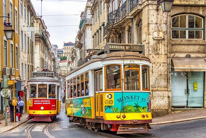 Private Transfer From Lagos to Lisbon — 3-Hour Direct Ride with Sightseeing photo 6