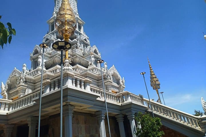 Two-Day Temples & Wildlife Escape from Phnom Penh — Tonle Bati, Udong & Tamao Zoo photo 3