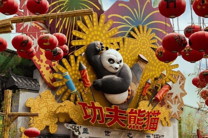 Full-Day Beijing Universal Resort Guided Tour with Private Transfer photo 3