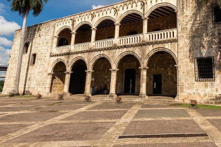 half-day-santo-domingo-colonial-zone-los-tres-ojos-cultural-tour photo 3