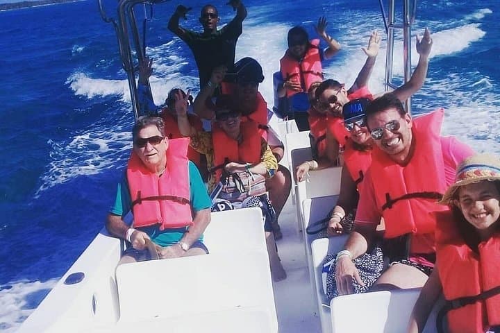 Saona Island Full-Day Tour from Punta Cana — Beaches, Starfish & Natural Pools photo 4