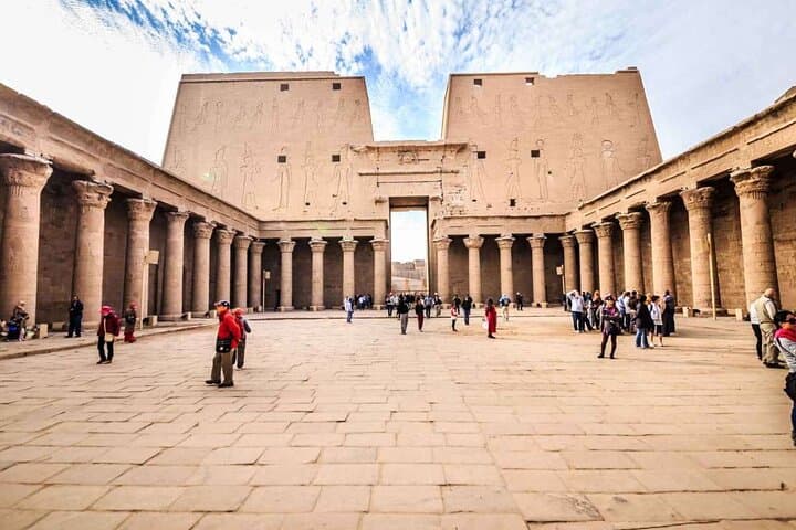 Nile Cruise Cairo to Aswan 6N7D — Pyramids, Temples & Philae