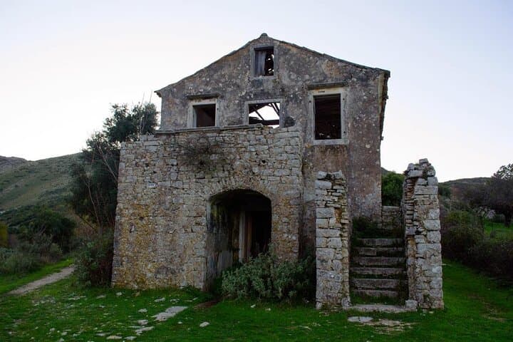 Old Perithia Ghost Village: Hiking the Northeast of Corfu photo 5