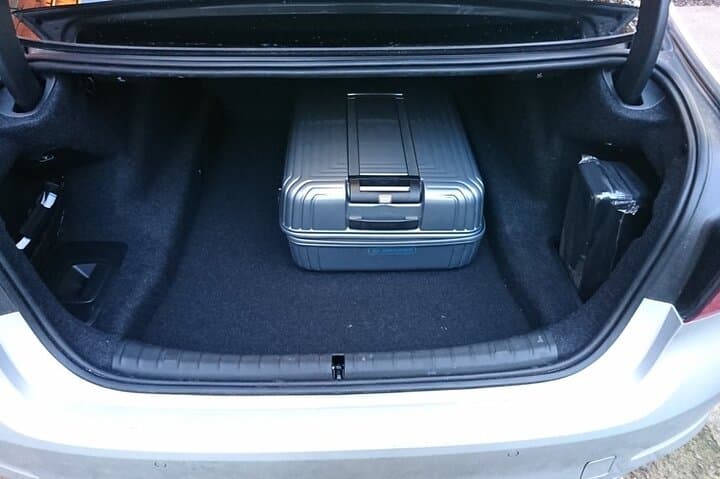 DWC to Dubai Private Arrival Transfer by Car or SUV photo 6
