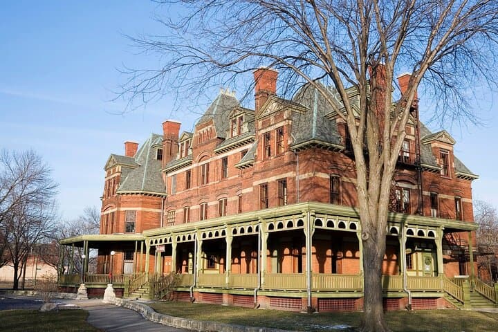 Walking Through Pullman: Private Half-Day Tour of Chicago’s Industrial Model Town photo 4