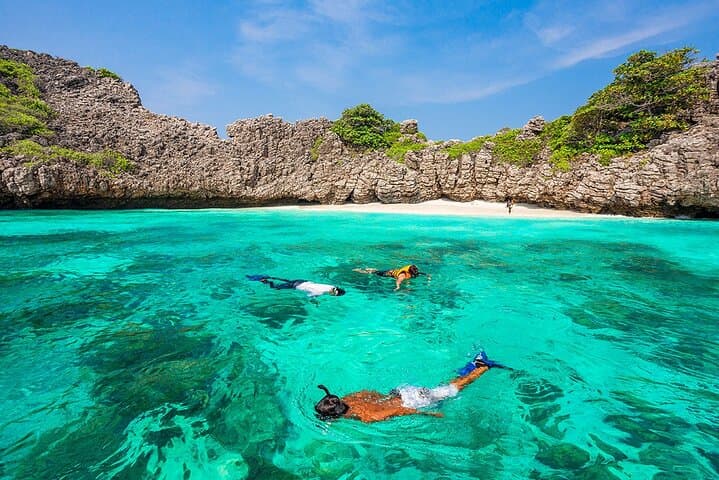 Speedboat Snorkel to Koh Rok & Koh Haa — Day Trip from Phuket