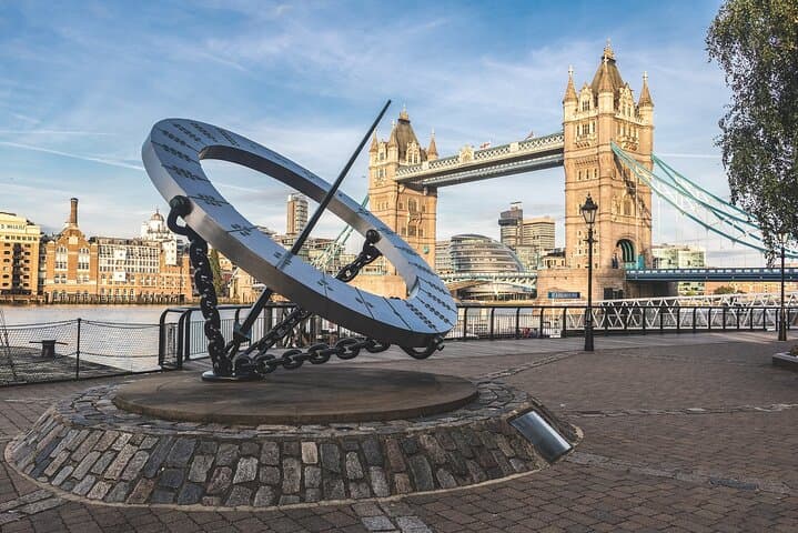 full-day-private-london-chauffeur-tour-with-one-day-pass photo 5