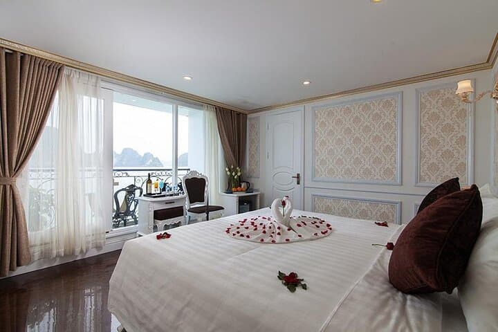 Luxury Halong Bay 2-Day Cruise: Sung Sot Cave & Titov Island Escape photo 4