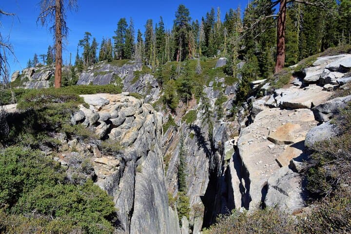 Yosemite Sentinel Dome and Taft Point Hike from Glacier Point photo 2