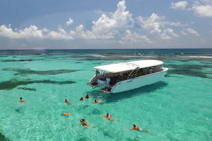 Private Catamaran to Isla Mujeres: Snorkel, Open Bar & Playa Norte Day Trip photo 3