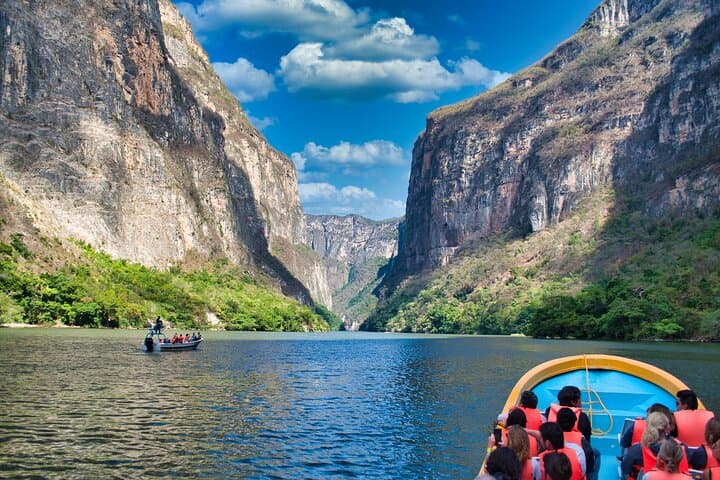 Sumidero Canyon Boat & Miradores Tour from San Cristóbal de las Casas photo 1