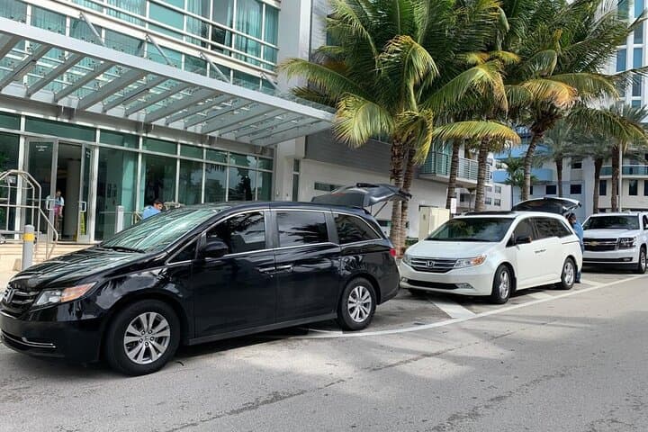 Private Airport Transfer from LAX to Garden Groove — Fast, Door-to-Door Ride