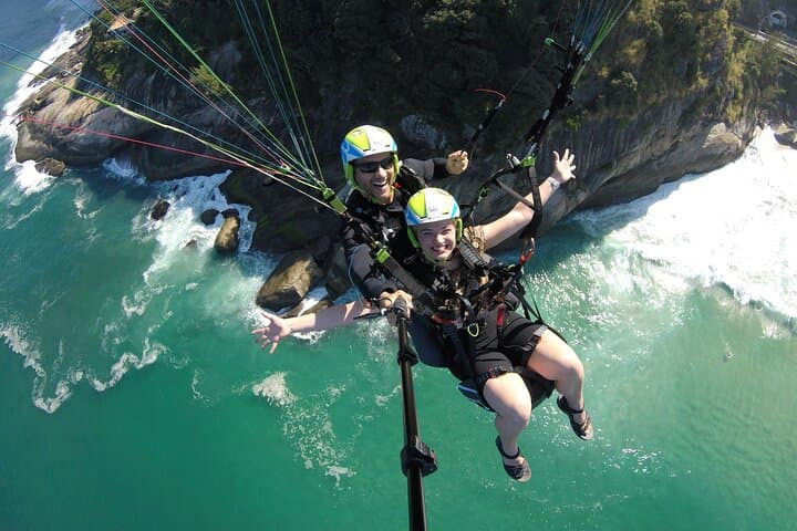 São Conrado Paragliding Panoramic Tandem Flight — Rio de Janeiro Views
