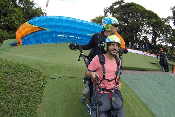 São Conrado Paragliding Panoramic Tandem Flight — Rio de Janeiro Views photo 6