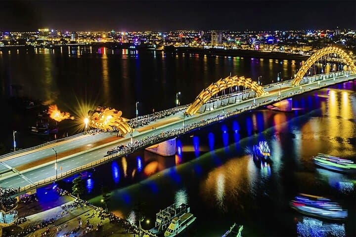 Da Nang by Night: Hoi An Seafood Dinner, Night Market & Han River Cruise photo 6