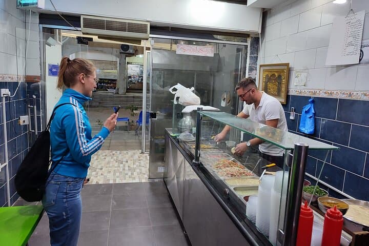 Aqaba Walking Tour — History, Culture & Food Seaside Stroll photo 4