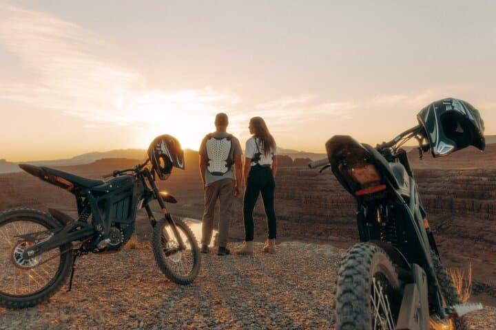 Shafer Trail Electric Dirt Bike Tour — Moab Colorado River Overlook Adventure