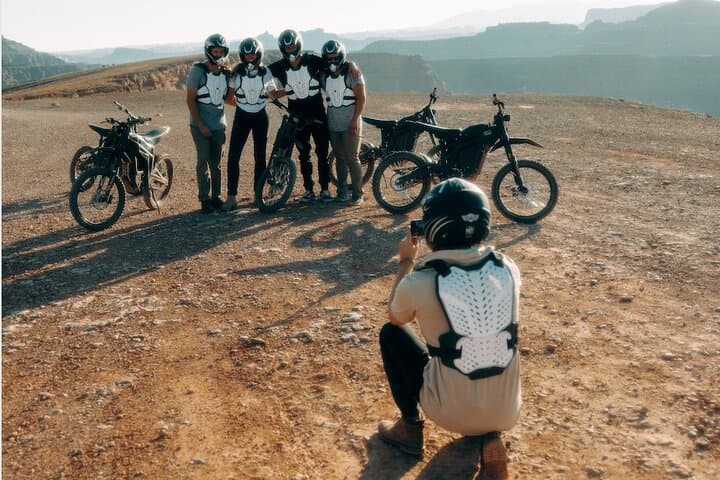 Shafer Trail Electric Dirt Bike Tour — Moab Colorado River Overlook Adventure photo 4