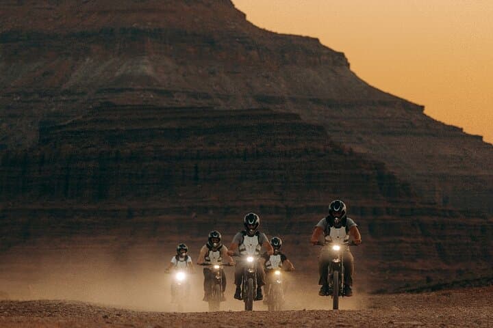 Shafer Trail Electric Dirt Bike Tour — Moab Colorado River Overlook Adventure photo 5