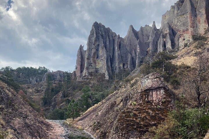 Explore La Pirámide Park: Canyoning La Yerba Canyon in the Sierra Madre Occidental photo 6