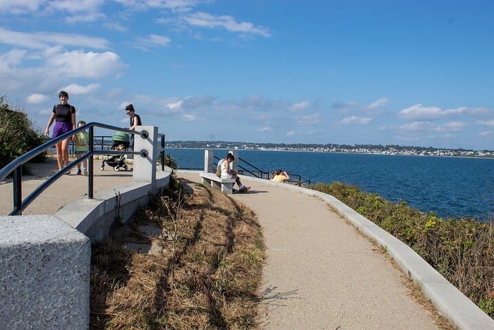 Newport Cliff Walk GPS Audio Tour: Explore Gilded Age Mansions and Coastal Views photo 3