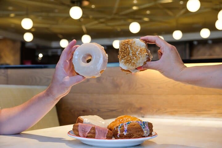 Underground Donut Tour Washington DC: Historic Downtown Donut Walking Tour photo 6