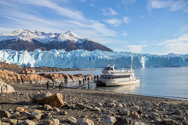 Blue Safari at Perito Moreno Glacier: Boat Ride and Coastal Walk photo 3