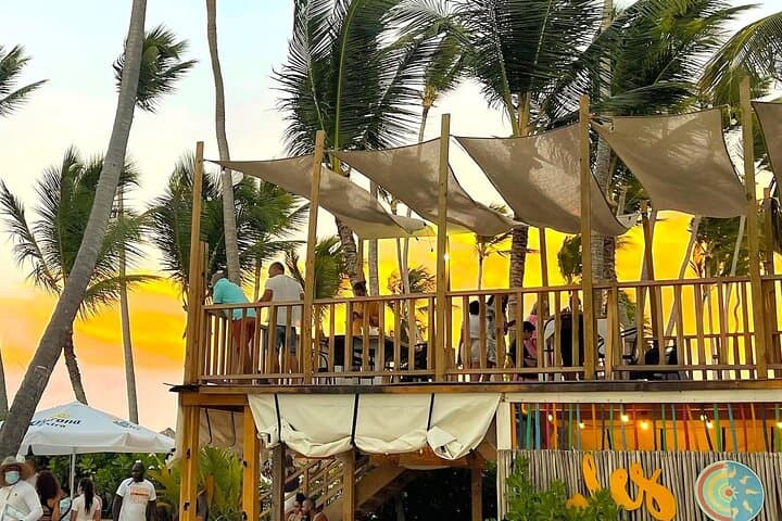 Punta Cana Coed Bachelor and Bachelorette Party Bar Crawl & Nightlife Tour photo 6