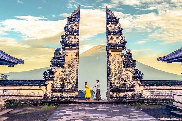 Bali Instagram Tour: Gate of Heaven, Swing, Waterfall & Tegalalang Day Trip