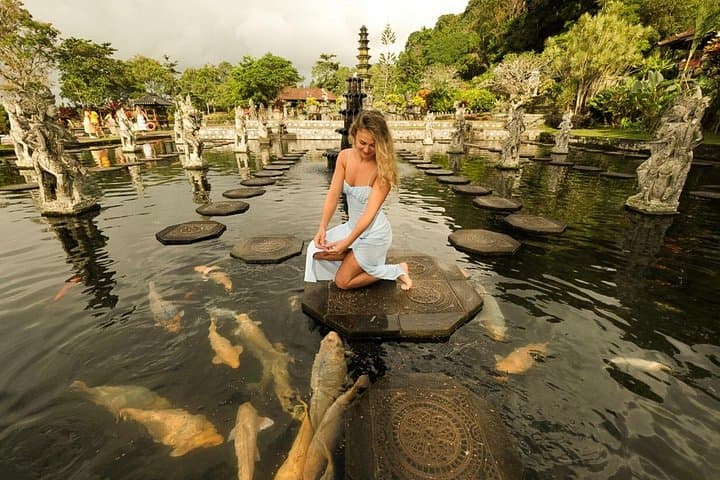 Bali Instagram Tour: Gate of Heaven, Swing, Waterfall & Tegalalang Day Trip photo 4