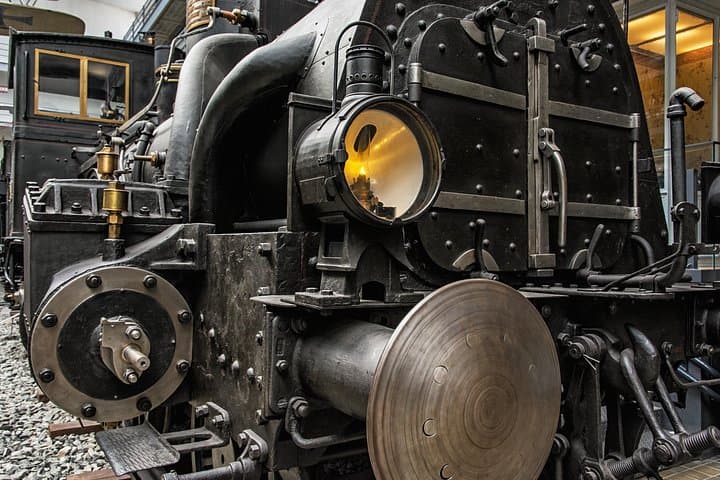 Skip-the-Line National Museum Private Tour — Prague History & Old Town Walk photo 2