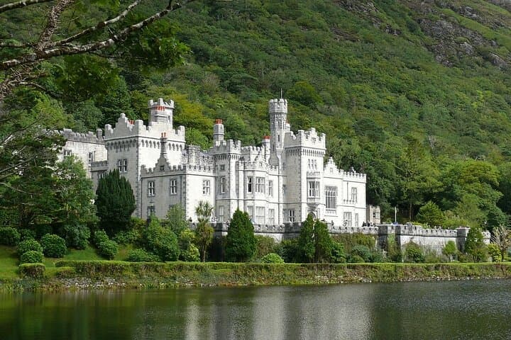 Cliffs of Moher and Galway Private Day Tour from Dublin — Full-Day Coastal Adventure photo 4