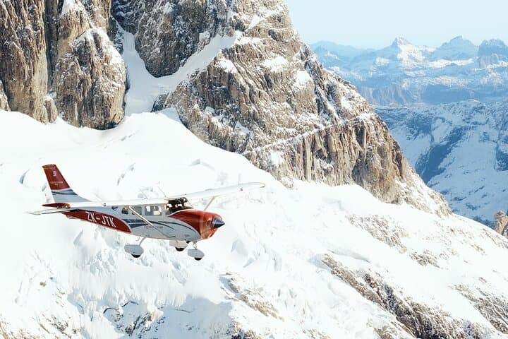 Mt Cook Fly Explore Fly from Queenstown — Scenic Aoraki Flight and Hooker Valley Visit