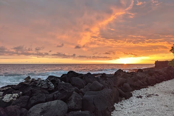 Custom Ali'i Drive Private Van Tour in Kona