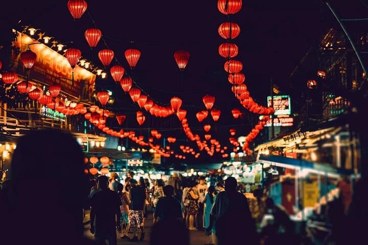 Da Nang By Night: Dragon Bridge Dinner, Night Market & Han River Cruise photo 6