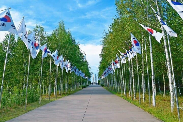 DMZ Third Tunnel & Dora Observatory Tour with North Korean Food from Seoul photo 3