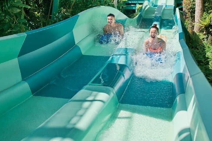 Adventure Cove Waterpark Singapore: Slides, Snorkels & One-Way Hotel Transfer photo 6